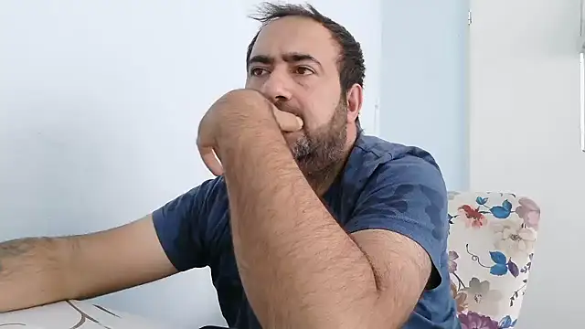 Snapshot of ZYXEL353 chatting on 11/12/25, 12:27 ZYXEL353 online show from 11/12/25, 12:27