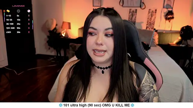 Snapshot of Liah_santos chatting on 05/20/26, 01:39 Liah santos online show from 05/20/26, 01:39
