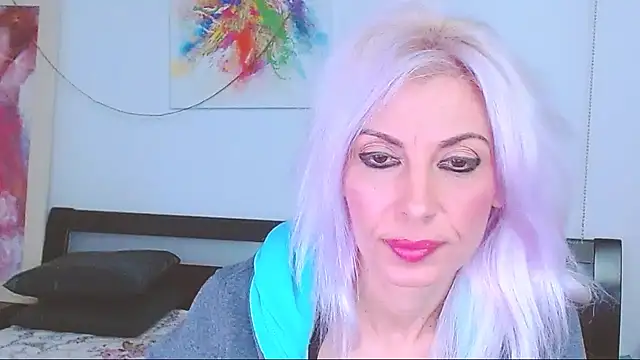 HoneyLara online show from 01/29/25, 08:56