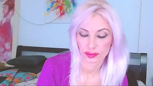 HoneyLara online show from 02/03/25, 08:13