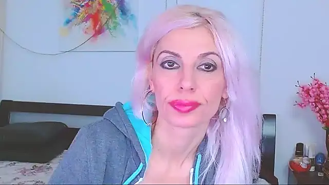 HoneyLara online show from 02/09/25, 06:11