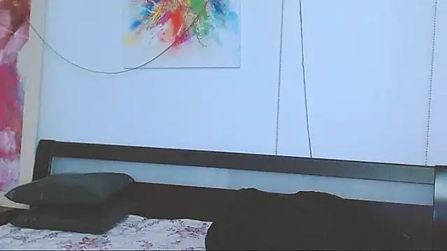 HoneyLara online show from 02/11/25, 07:38