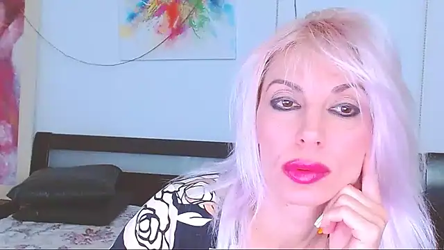 HoneyLara online show from 02/14/25, 02:28