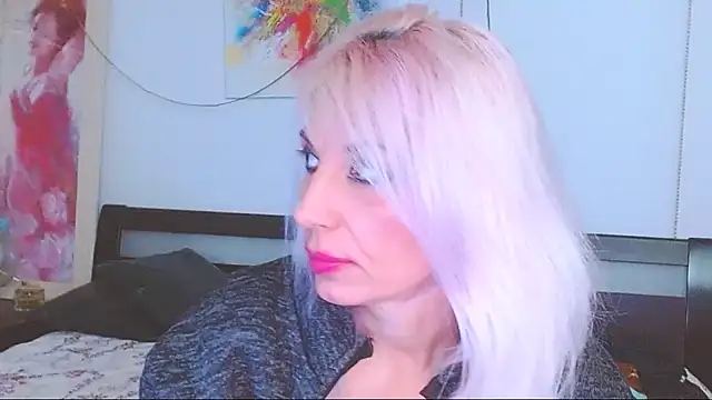 HoneyLara online show from 02/18/25, 12:48