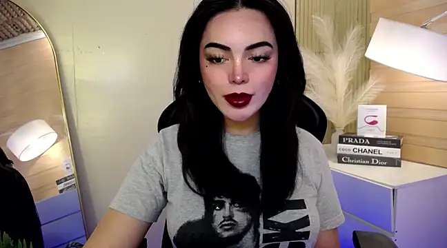 HotstuffCherrySummer online show from 12/09/24, 06:23