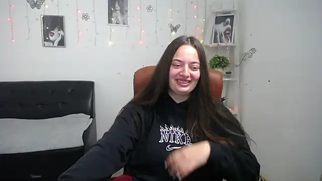 MilanaPrice online show from 10/05/25, 05:17