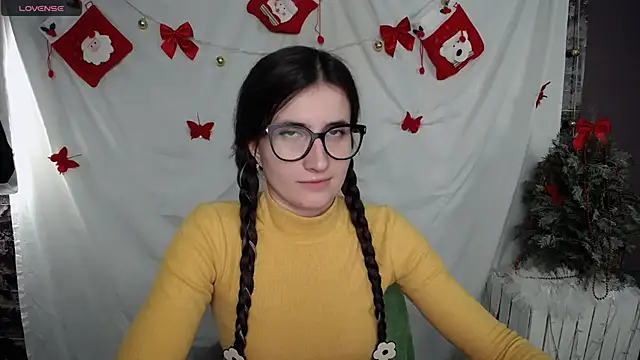 MaryEm976 online show from 12/24/24, 12:00