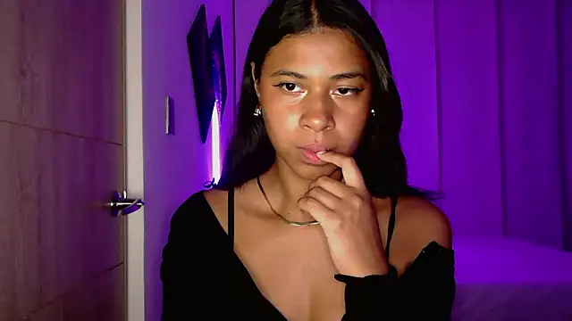 dark enchantress  online show from 10/24/25, 11:23