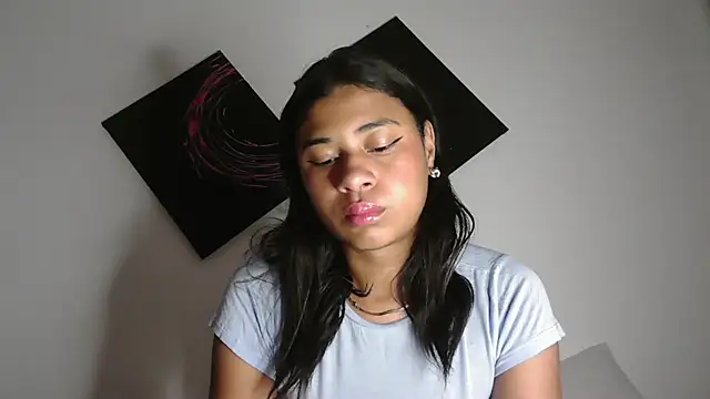 dark enchantress  online show from 11/07/25, 01:38