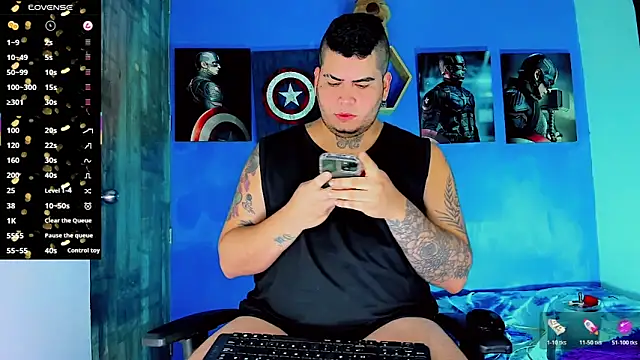 Snapshot of Thomas_chubbyxhot chatting on 12/19/25, 02:51 Thomas chubbyxhot online show from 12/19/25, 02:51