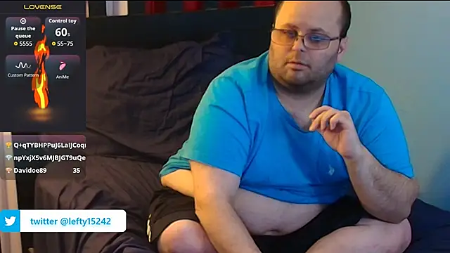 Snapshot of lefty15242 chatting on 09/16/25, 04:57 lefty15242 online show from 09/16/25, 04:57