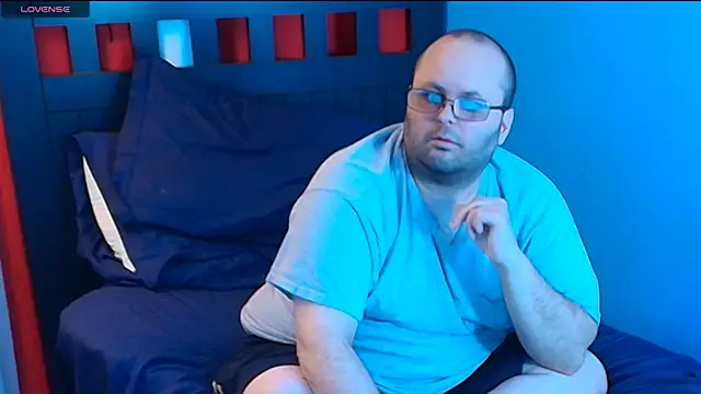 Snapshot of lefty15242 chatting on 10/24/25, 11:34 lefty15242 online show from 10/24/25, 11:34