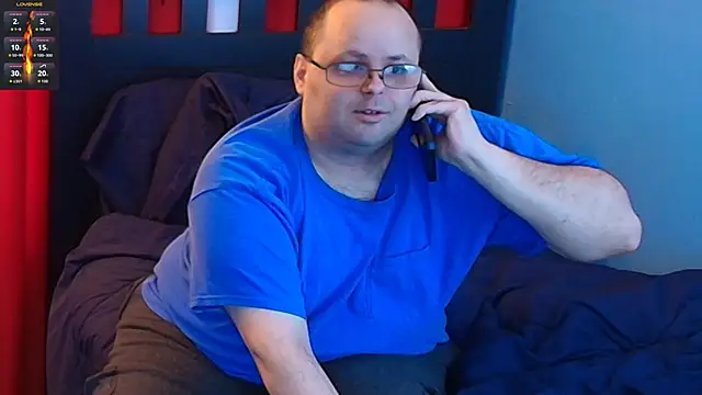 Snapshot of lefty15242 chatting on 12/01/25, 09:20 lefty15242 online show from 12/01/25, 09:20