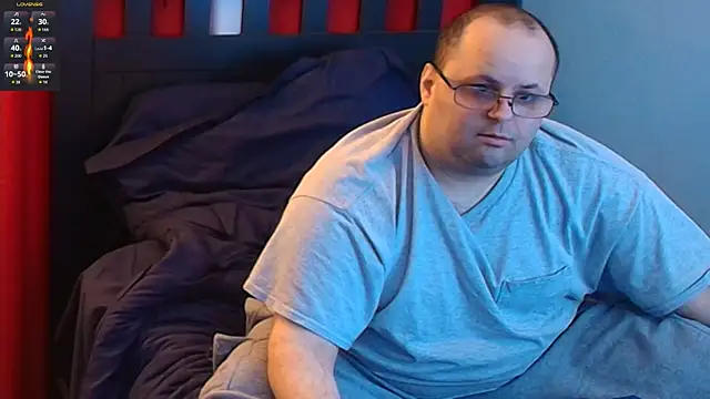 Snapshot of lefty15242 chatting on 12/02/25, 08:15 lefty15242 online show from 12/02/25, 08:15