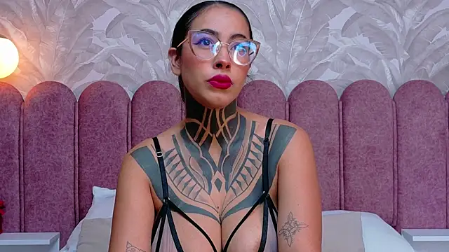 NicoleBlum online show from 07/11/26, 01:36