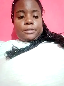 Snapshot of bigtitssxx chatting on 01/05/25, 06:45 bigtitssxx online show from 01/05/25, 06:45