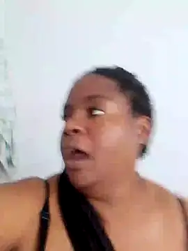 Snapshot of bigtitssxx chatting on 10/12/25, 05:56 bigtitssxx online show from 10/12/25, 05:56