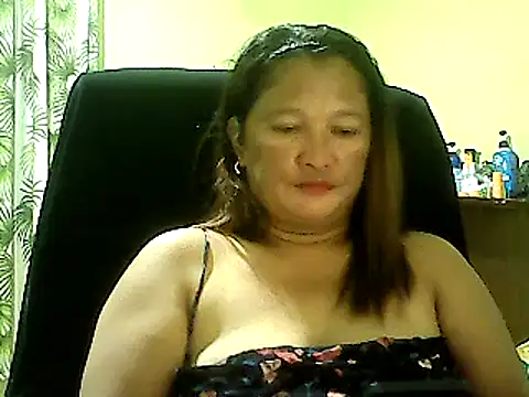 hott scarlett online show from 12/23/24, 01:35