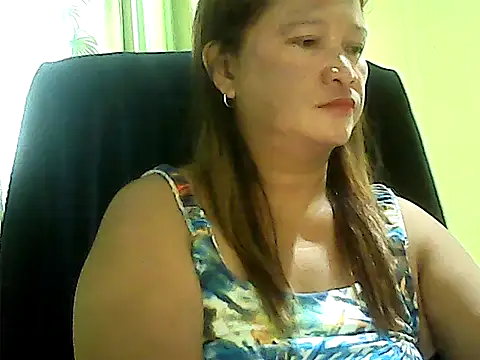 Snapshot of hott_scarlett chatting on 09/12/25, 12:55 hott scarlett online show from 09/12/25, 12:55