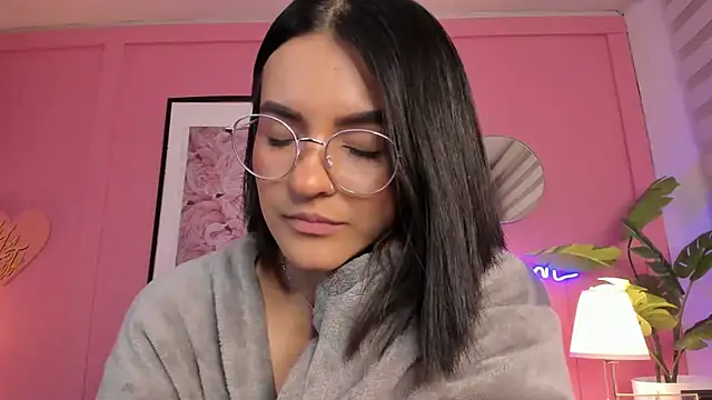 SoySaraa online show from 12/30/24, 10:53