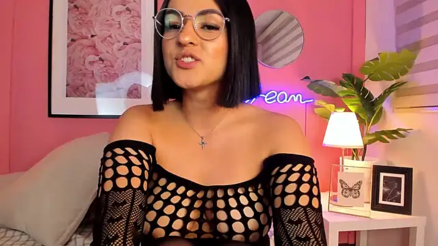 SoySaraa online show from 03/18/25, 11:30
