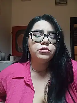 AriaRussell online show from 06/22/26, 06:49