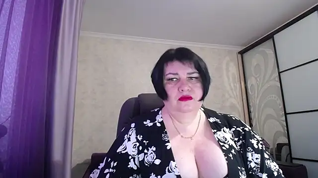 JuicyLady Di online show from 02/03/25, 05:51