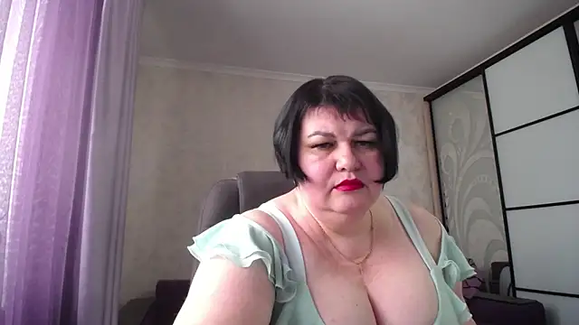 JuicyLady Di online show from 02/05/25, 09:15