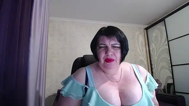 JuicyLady Di online show from 02/15/25, 03:28