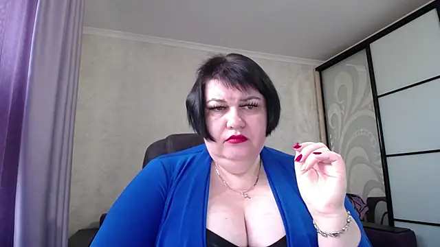 JuicyLady Di online show from 11/01/25, 05:31