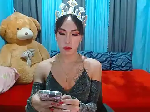 Snapshot of xxSexyBitch69xx chatting on 12/13/24, 12:28 xxSexyBitch69xx online show from 12/13/24, 12:28