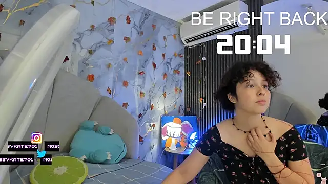 Snapshot of Katemoss70 chatting on 11/04/25, 12:26 Katemoss70 online show from 11/04/25, 12:26