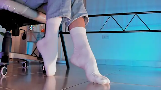 ArchieCollins online show from 09/17/25, 06:15