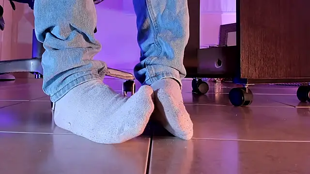 ArchieCollins online show from 10/08/25, 09:23