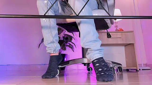 ArchieCollins online show from 10/31/25, 11:50