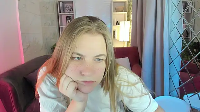 Snapshot of JadeSoft chatting on 09/17/25, 08:54 JadeSoft online show from 09/17/25, 08:54