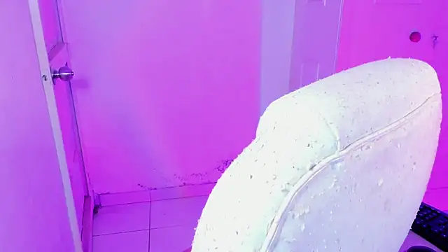 danielahot66 online show from 03/20/25, 09:15