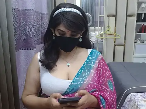 Lovelywife786 online show from 07/25/26, 06:00