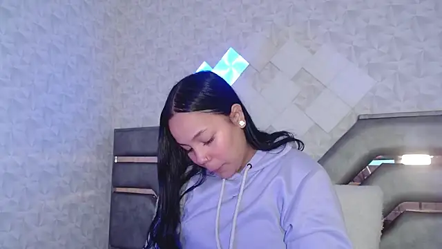 EmilyQueen3x online show from 09/15/25, 02:06