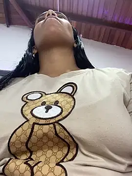ArielleMillerr online show from 01/05/25, 11:44