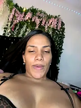 ArielleMillerr online show from 10/29/25, 05:25