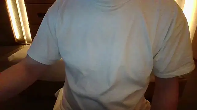 Snapshot of alessexxx24 chatting on 01/21/25, 08:11 alessexxx24 online show from 01/21/25, 08:11