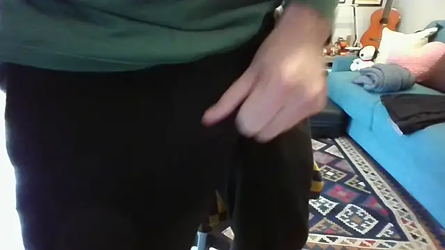 Snapshot of alessexxx24 chatting on 03/15/25, 08:58 alessexxx24 online show from 03/15/25, 08:58