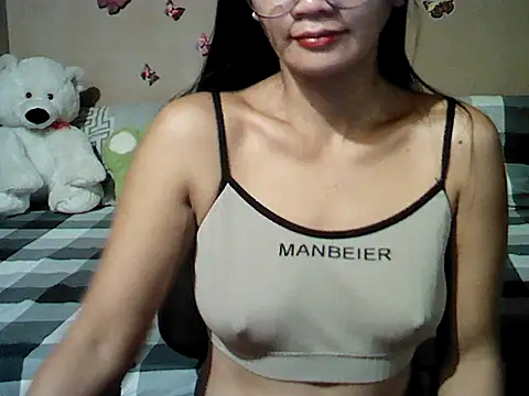 Mia Rein online show from 02/11/26, 01:49
