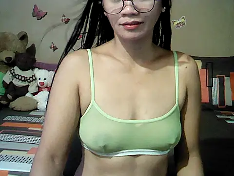 Mia Rein online show from 04/04/26, 01:15