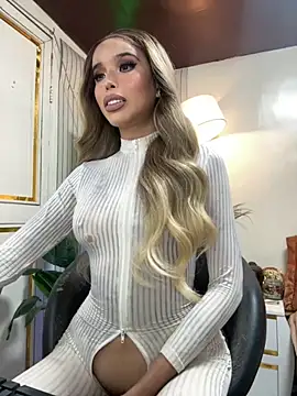 Elizabeth Arden online show from 10/19/25, 01:34