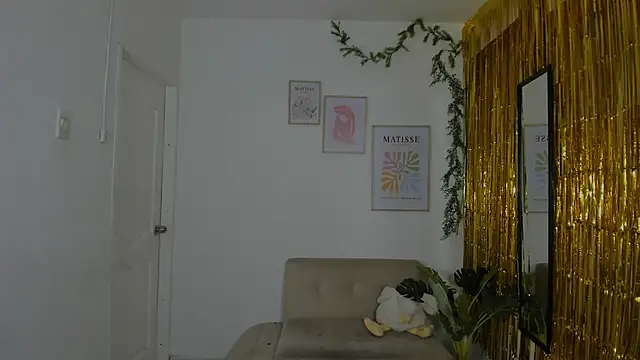 Snapshot of hornyprincess__ chatting on 11/07/25, 06:08 hornyprincess online show from 11/07/25, 06:08