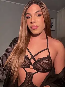 Snapshot of Valery__mt chatting on 12/06/24, 02:13 Valery  mt online show from 12/06/24, 02:13