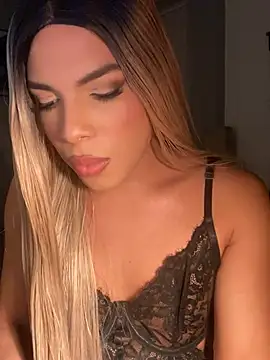 Snapshot of Valery__mt chatting on 01/12/25, 11:58 Valery  mt online show from 01/12/25, 11:58