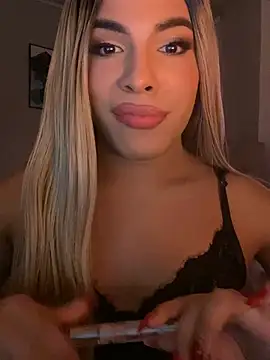 Snapshot of Valery__mt chatting on 01/19/25, 07:26 Valery  mt online show from 01/19/25, 07:26